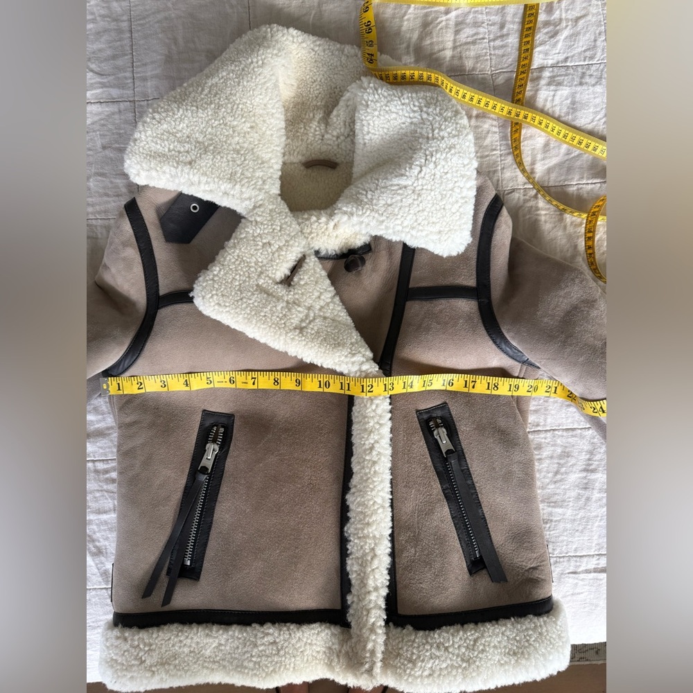 ALLSAINTS PRIYA SHEARLING JACKET TAUPE/ CHALK WHITE MEDIUM - Picture 13 of 16